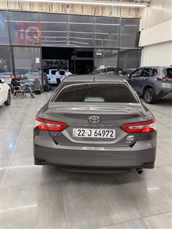 تۆیۆتا کامری